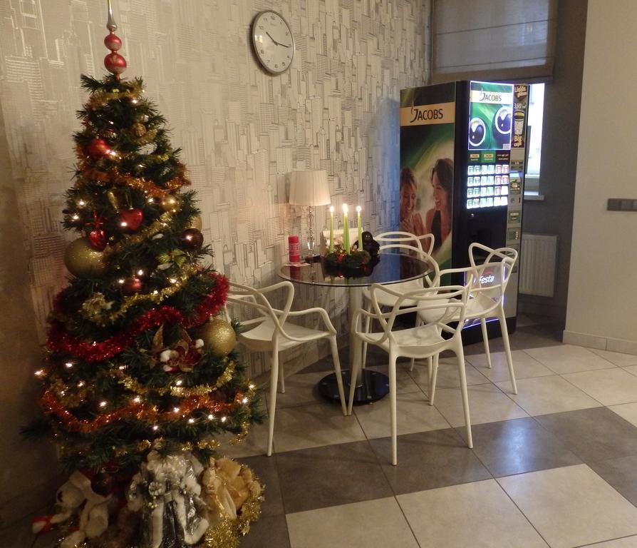 Happy Hotel Ρίγα Εξωτερικό φωτογραφία
