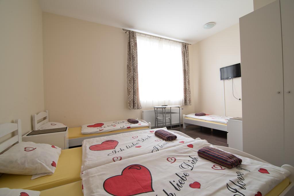 Happy Hotel Ρίγα Εξωτερικό φωτογραφία